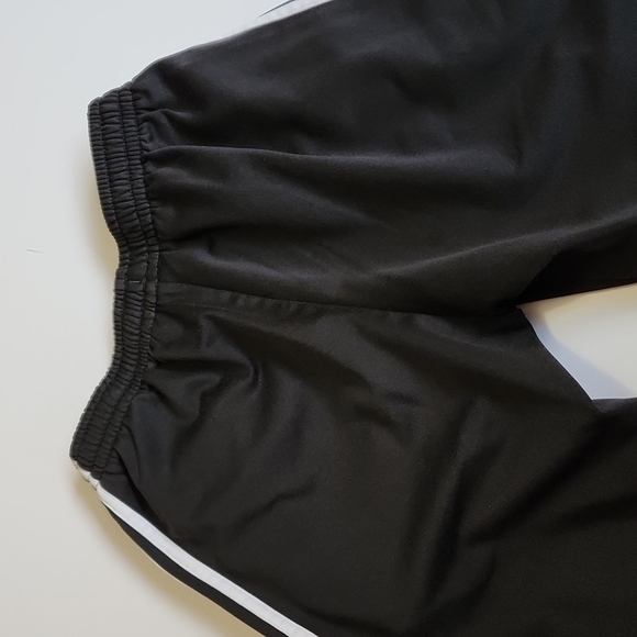 Adidas Kids Essential Black 3 Stripe Tracksuit Bottoms - Picture 5 of 9
